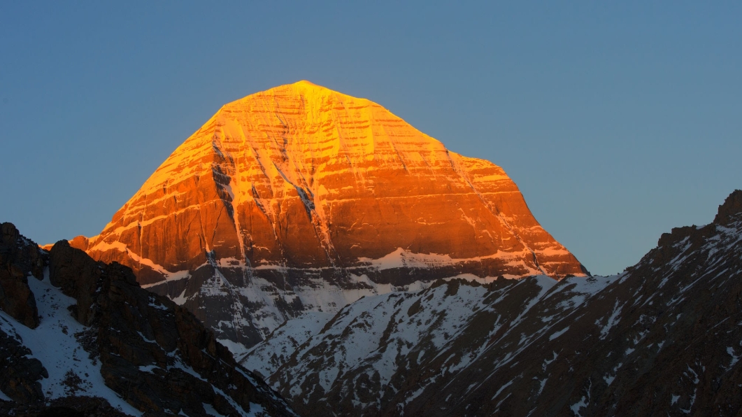 सर्द चिंगारियां!!!